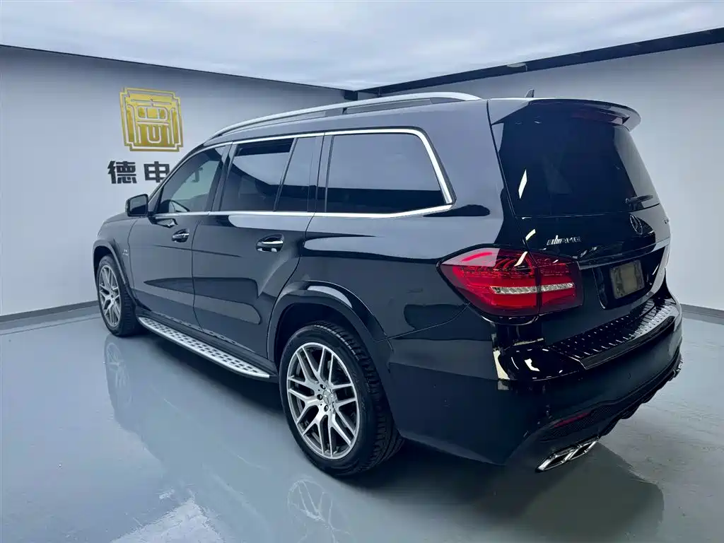Mercedes-Benz GLS AMG 2017 AMG GLS 63 4MATIC фото 4