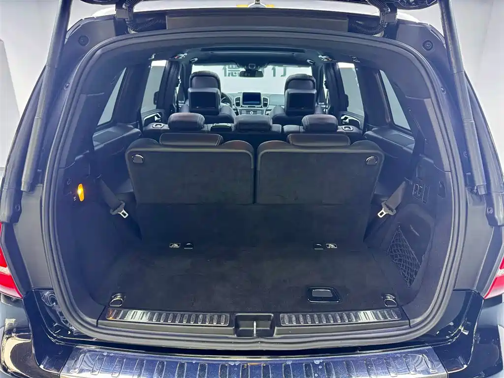 Mercedes-Benz GLS AMG 2017 AMG GLS 63 4MATIC фото 25