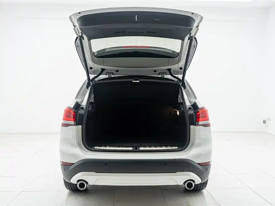 BMW X1 2021 sDrive25Li Leading фото 14