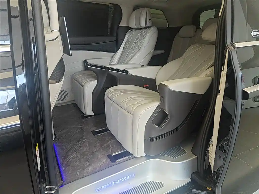 Denza D9 2025 Model DM-i Smart Drive Edition 1020 AWD Flagship фото 17