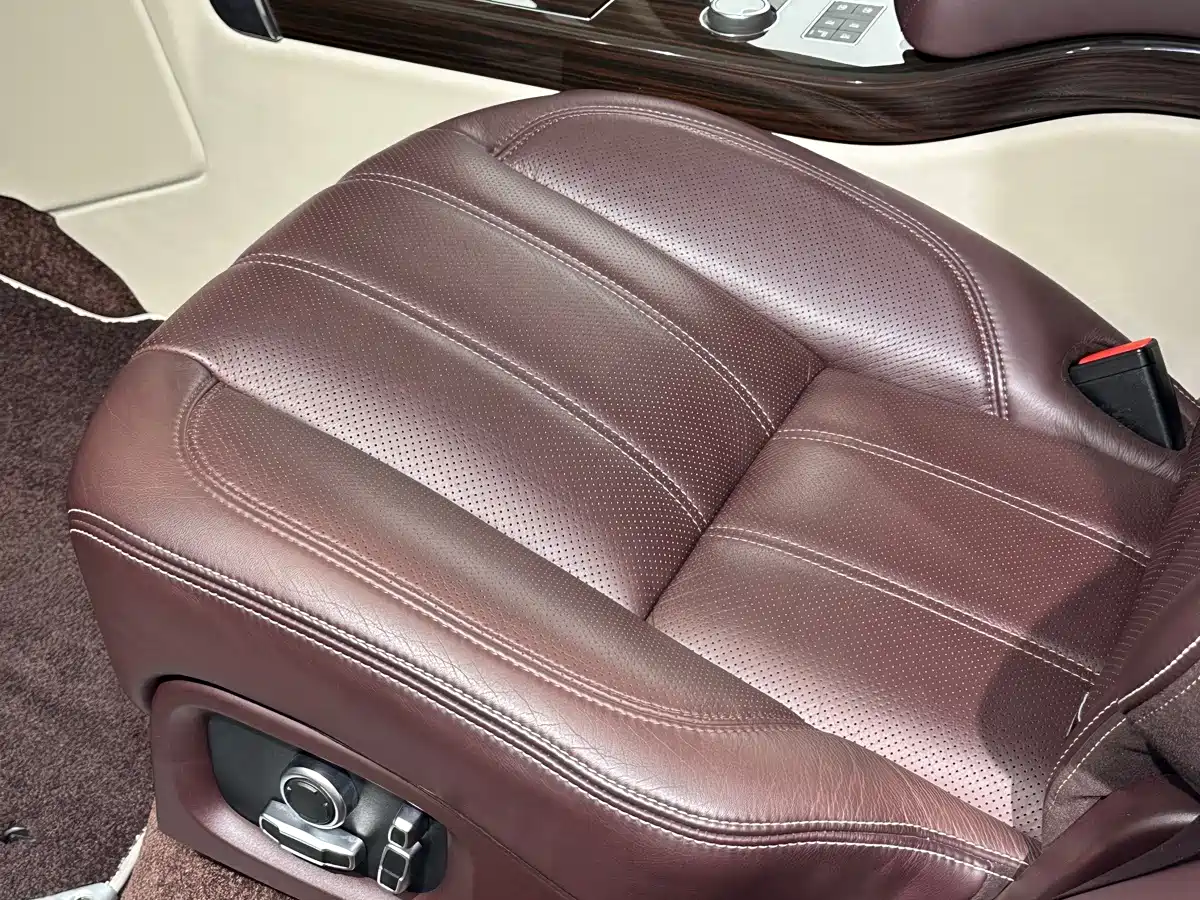 Фото 24 - Land Rover Range Rover