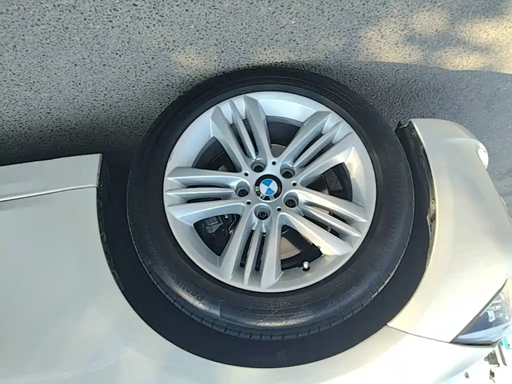 Фото 23 - BMW 3 Series