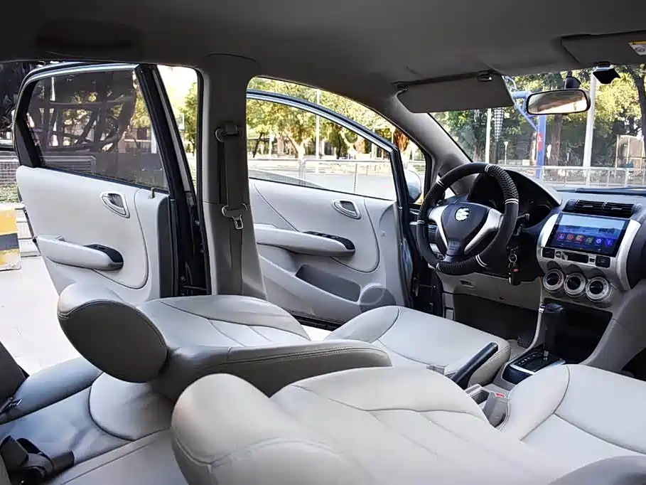 Everus S1 2012 2013 1.5L Automatic Luxury Edition