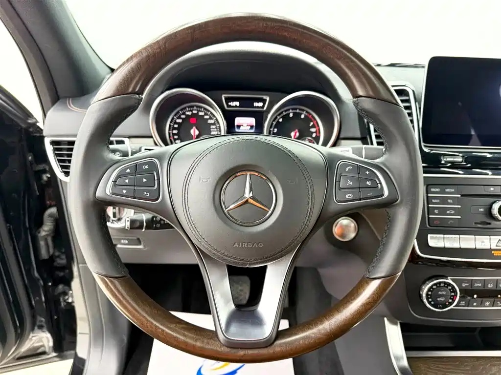 Mercedes-Benz GLS 2018 Facelift GLS 400 4MATIC Luxury фото 11