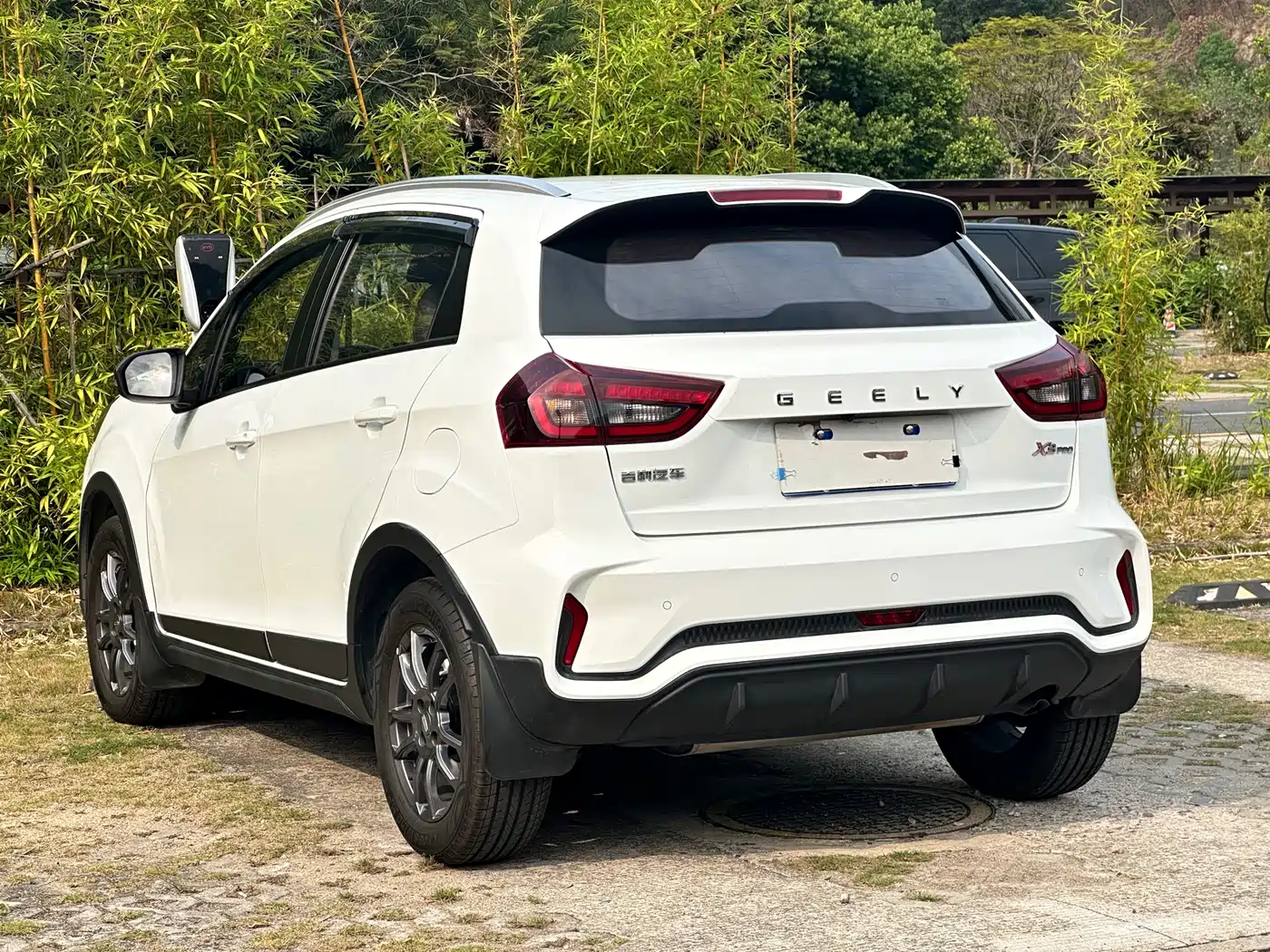 GEELY AUTOMOBILE VISION X3