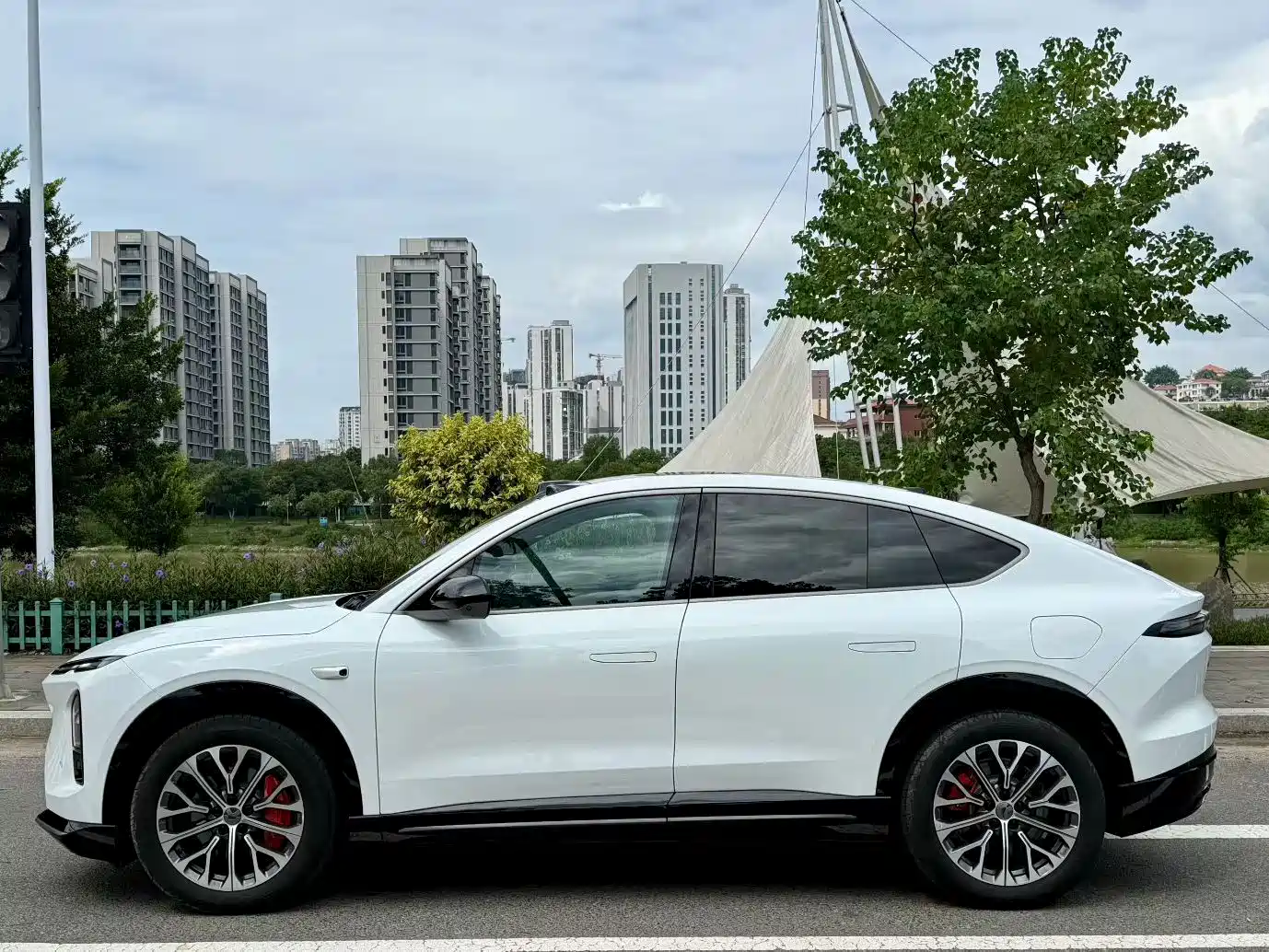 NIO EC6 2025 2025 75kWh