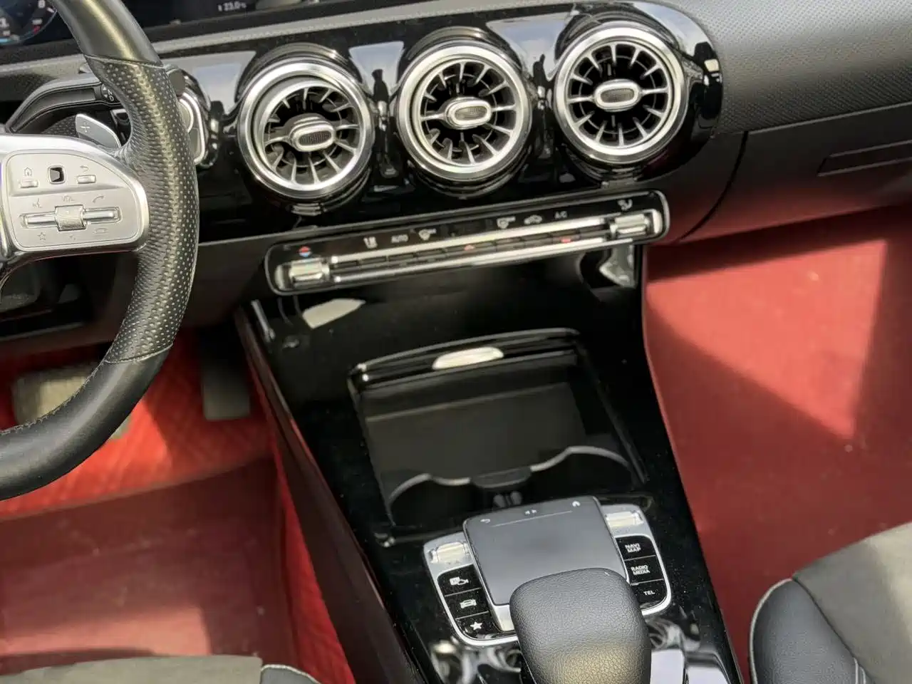 Mercedes-Benz A-Class 2020 A 200 L Sport Sedan фото 7