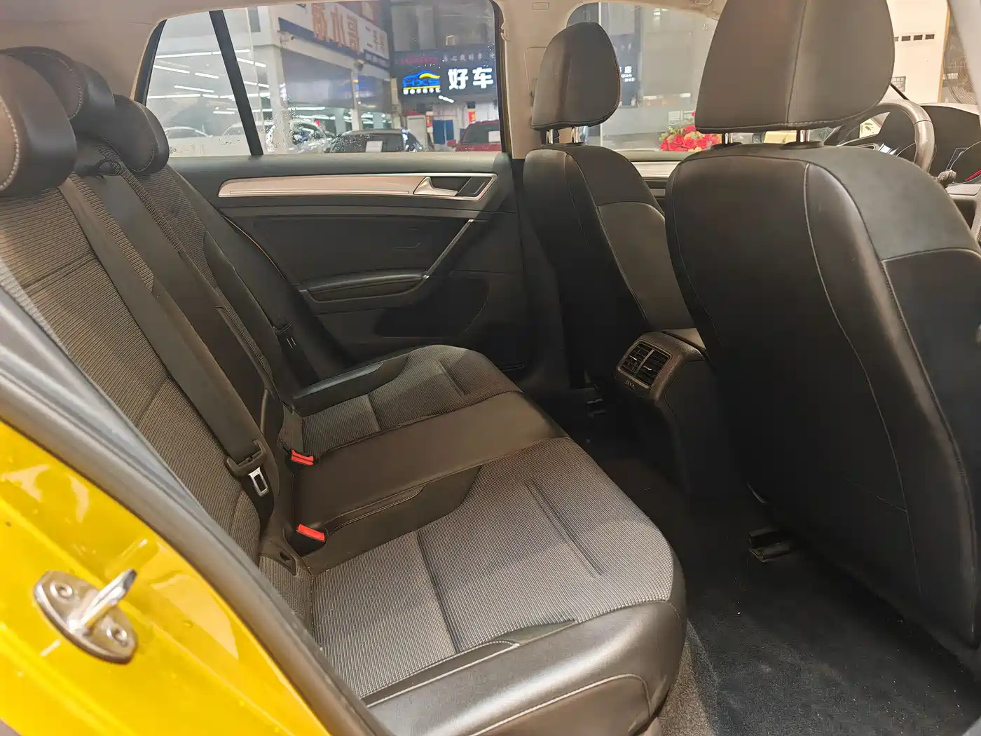 Volkswagen Golf 2018 180TSI Automatic Comfort фото 8