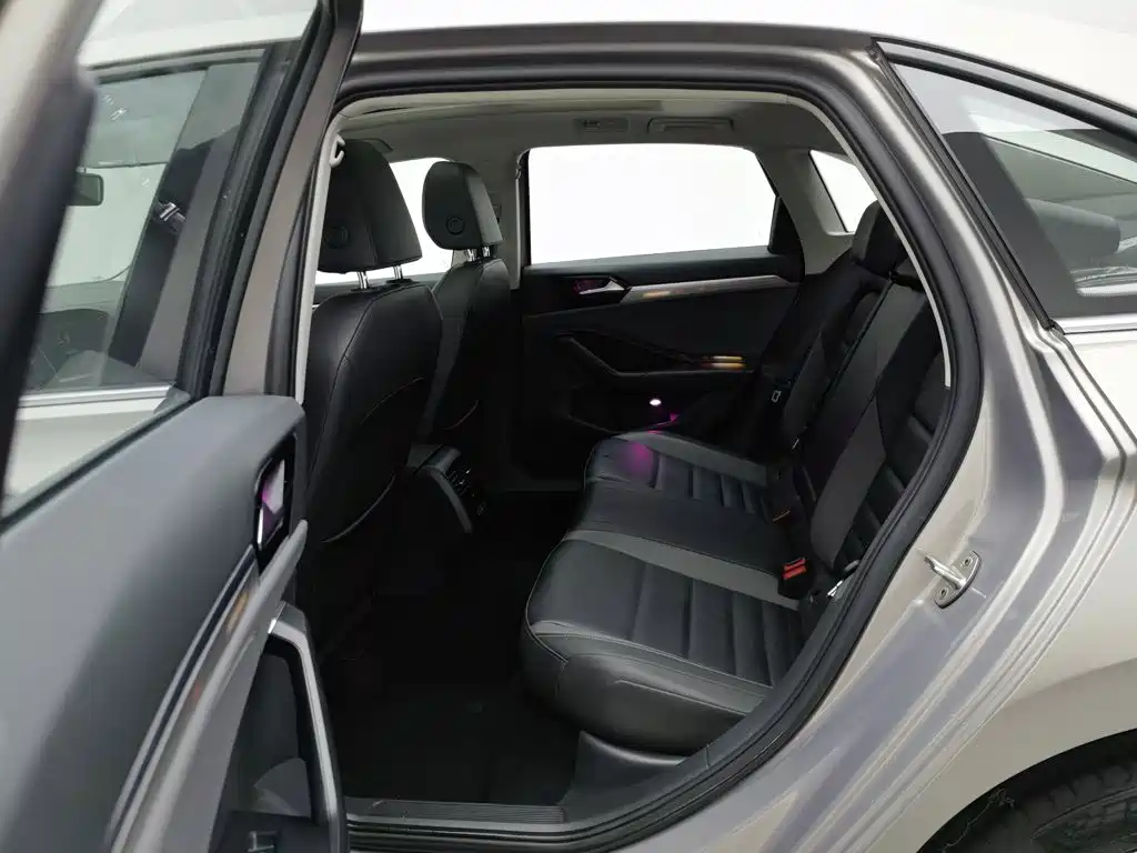 Volkswagen Sagitar, миниатюра 15
