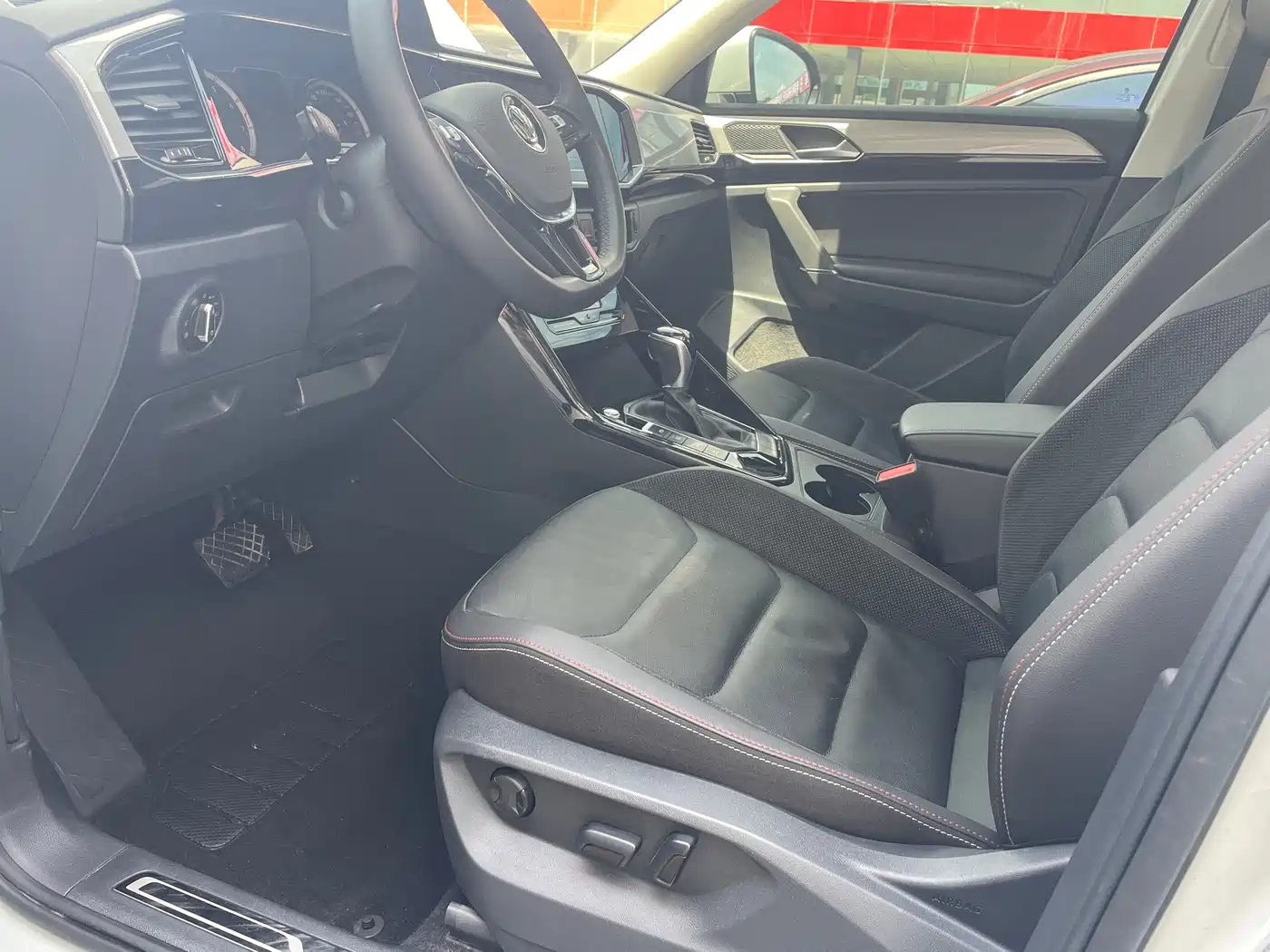 Volkswagen Tayron 2020 330TSI 2WD Luxury Smart Edition фото 10