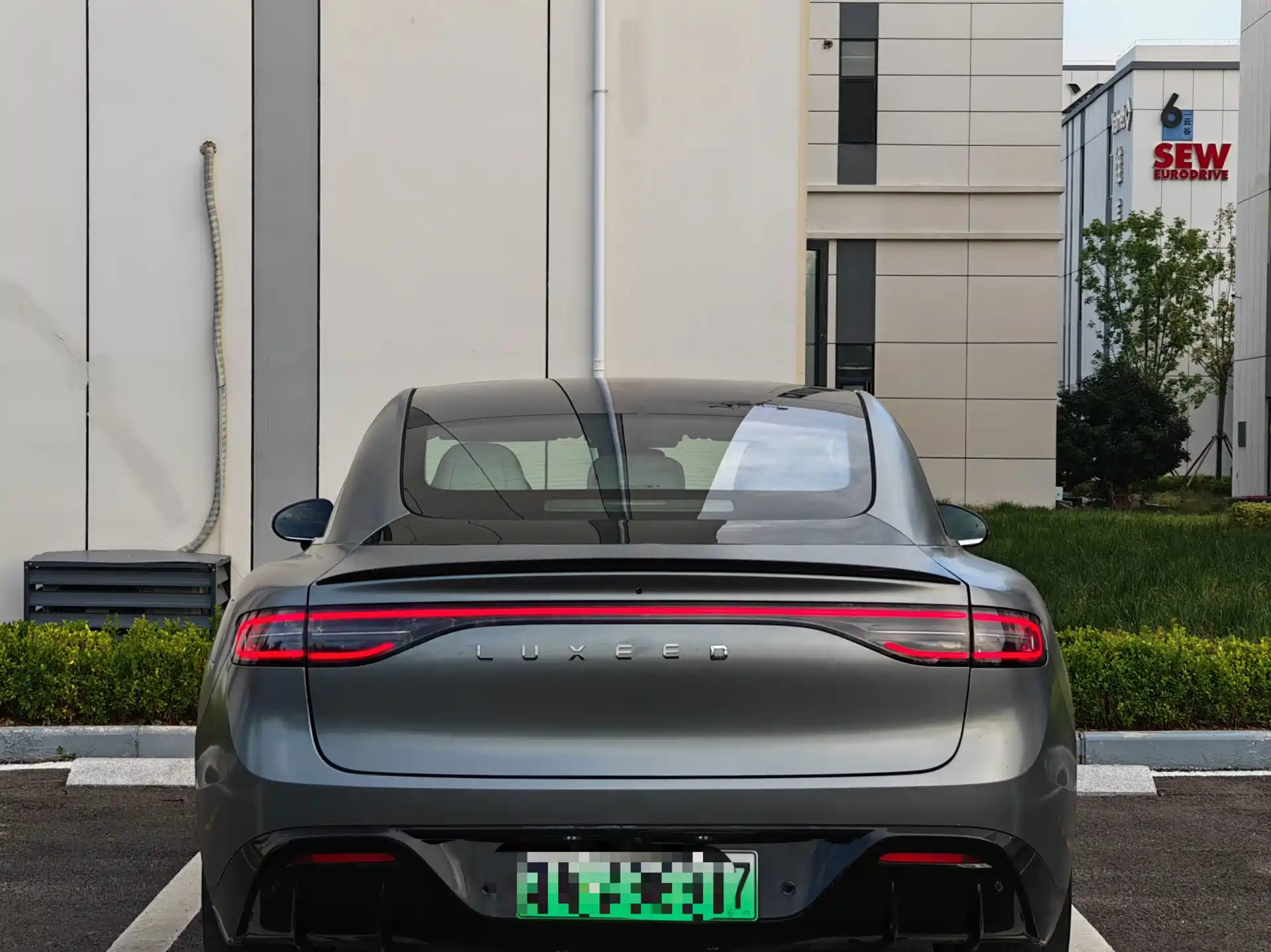 Photo 4 - Zhijie S7