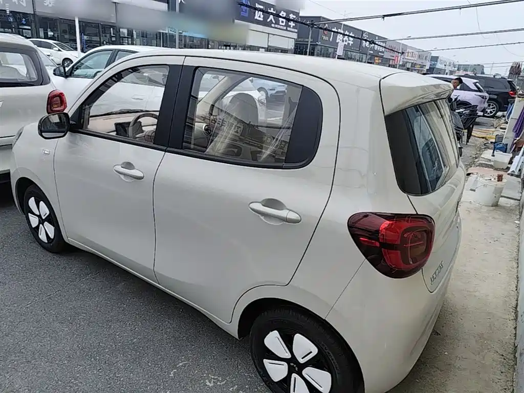 Wuling Motors Hongguang MINIEV 2026 2025 4-Door Advanced