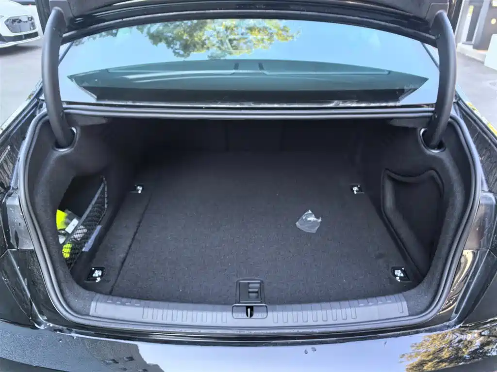 Audi A6L 2025 45 TFSI Premium Sport фото 9