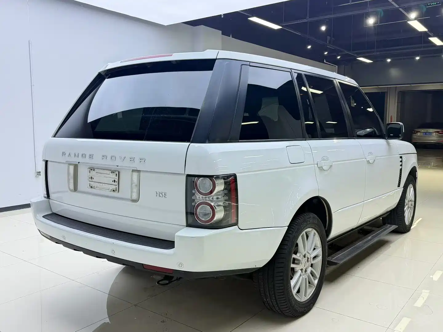 Фото 9 - Land Rover Range Rover