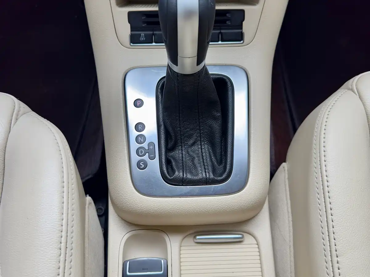 Volkswagen Tiguan 2012 1.8TSI Automatic 2WD Trend Edition фото 16
