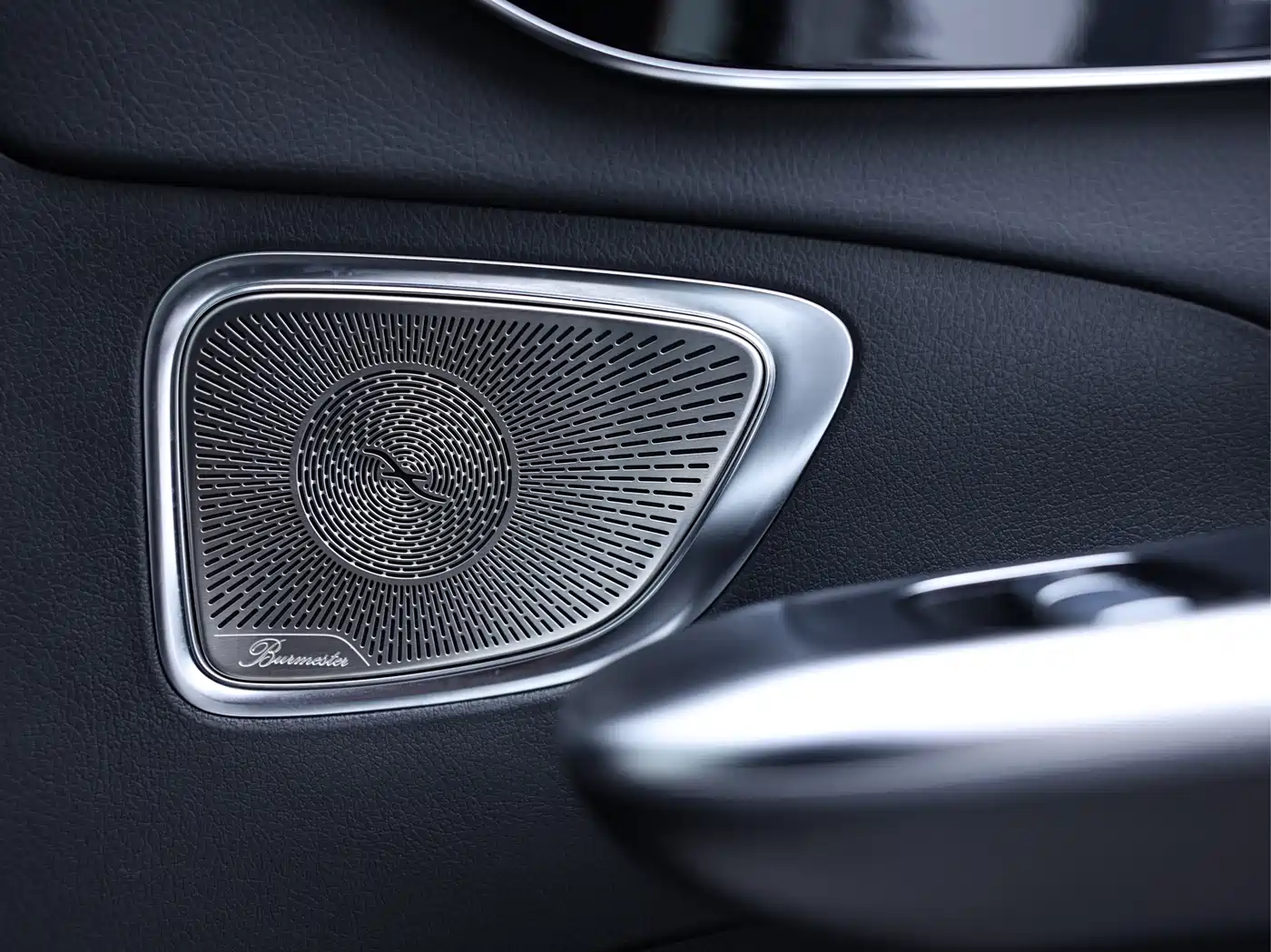 Mercedes-Benz C-Class 2023 Facelift C 260 L Night Sport Edition фото 11