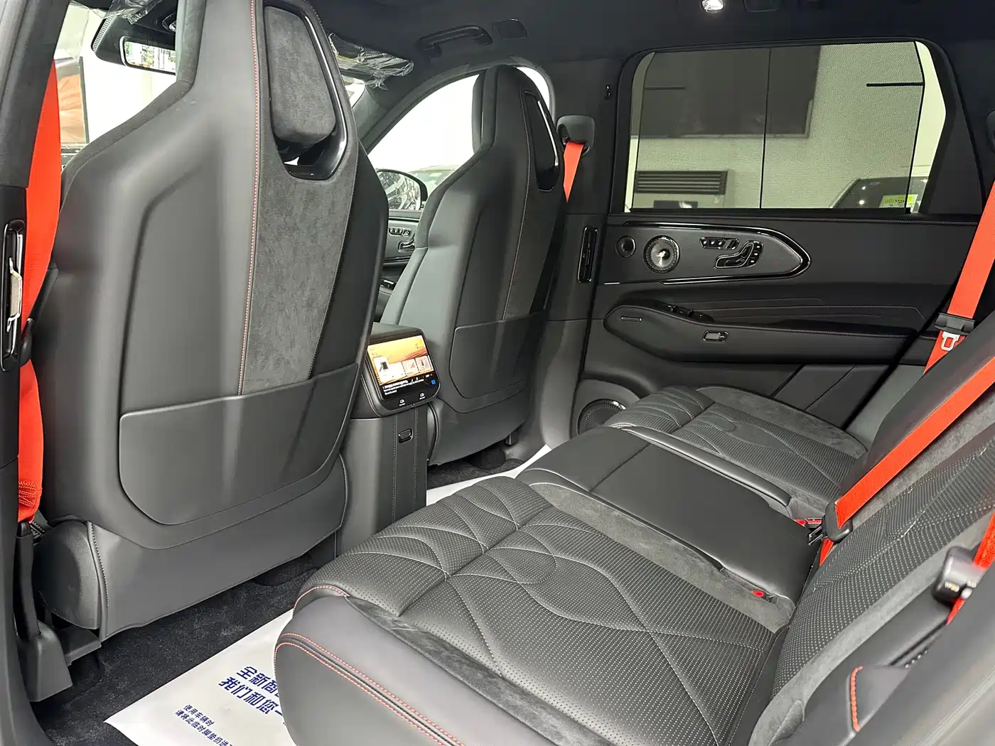 Zeekr 8X 2026 Model Dark Edition 5-Seater фото 11