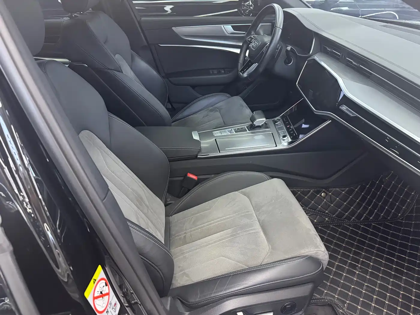 Audi A6L 2024 40 TFSI Luxury Dynamic фото 8