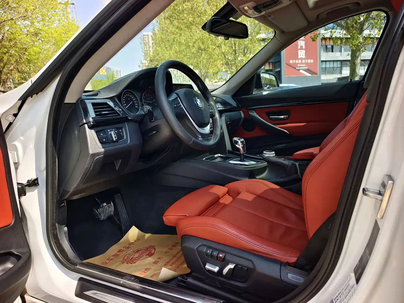 BMW 3 Series GT 2013 320i Style Design Package фото 8