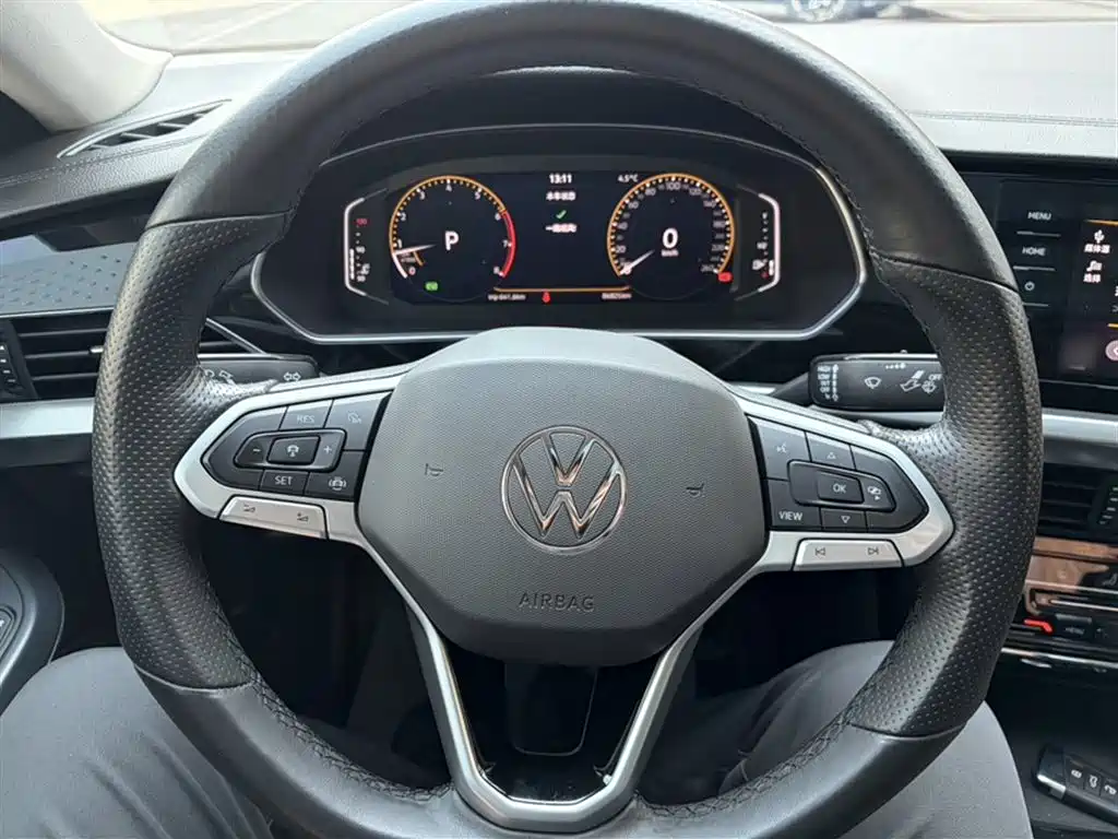 Volkswagen Passat 2022 330TSI Starlight Elite Edition фото 17