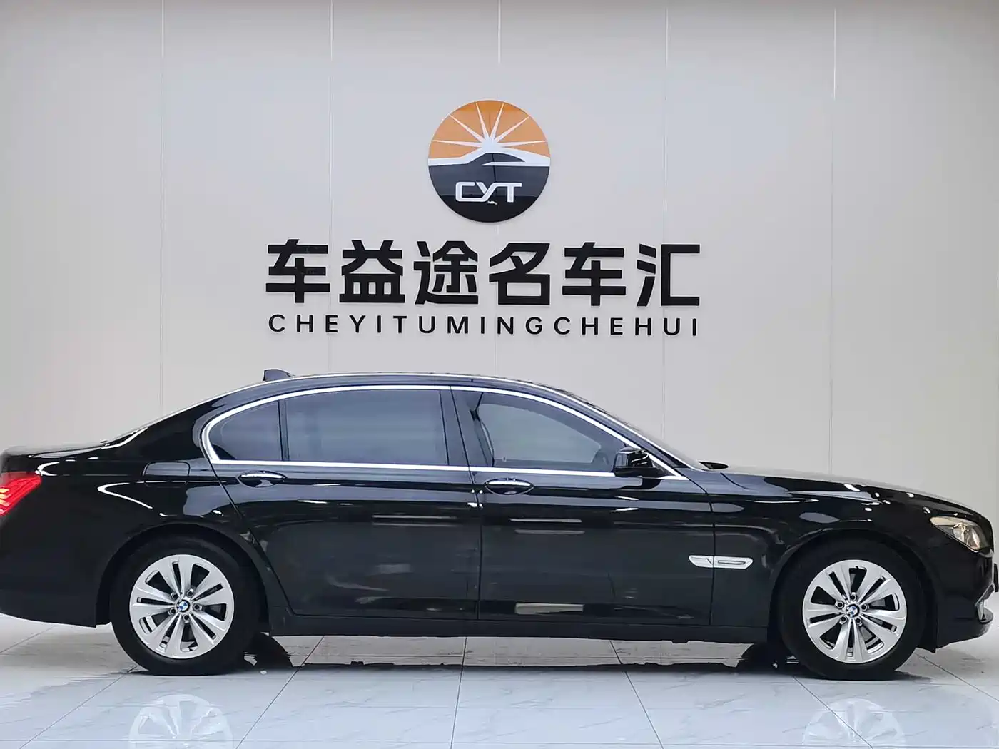 BMW 7 Series 2011 730Li Elegance фото 7