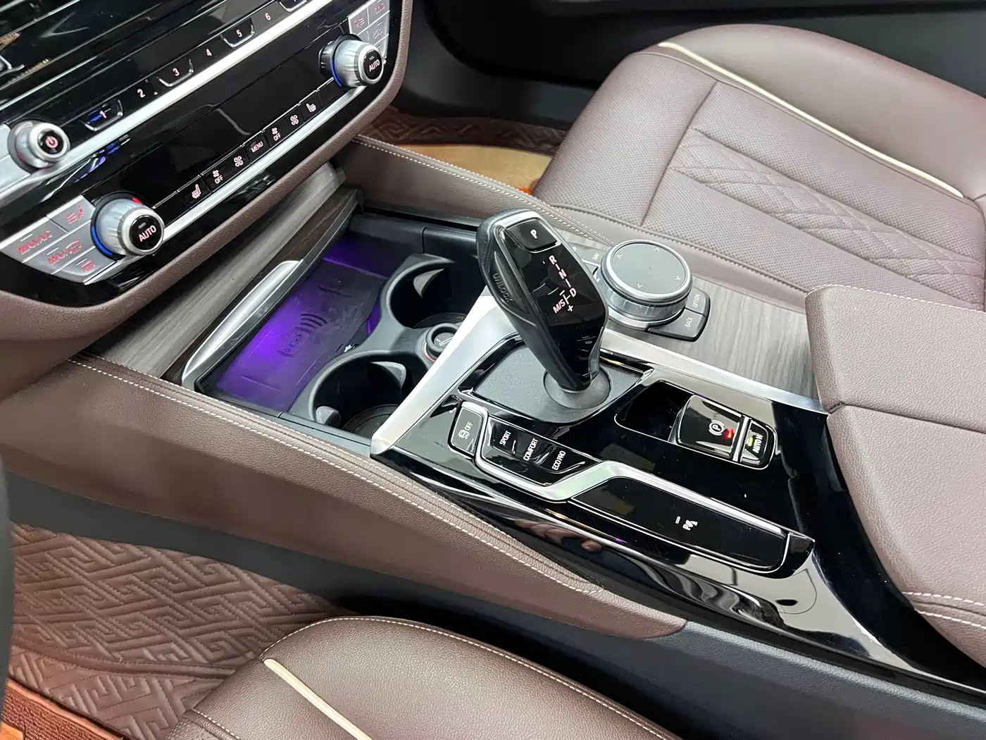 BMW 5 Series 2022 Facelift 530Li Leading M Sport Package фото 21