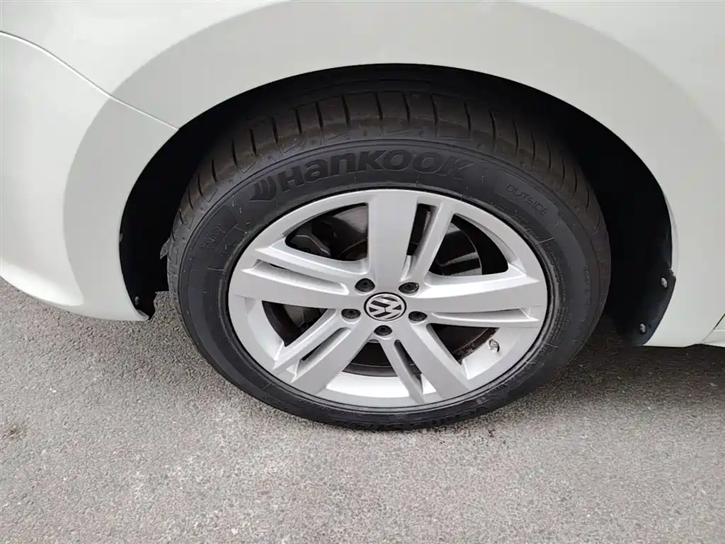 Volkswagen Sharan 2014 2.0TSI Comfort фото 23