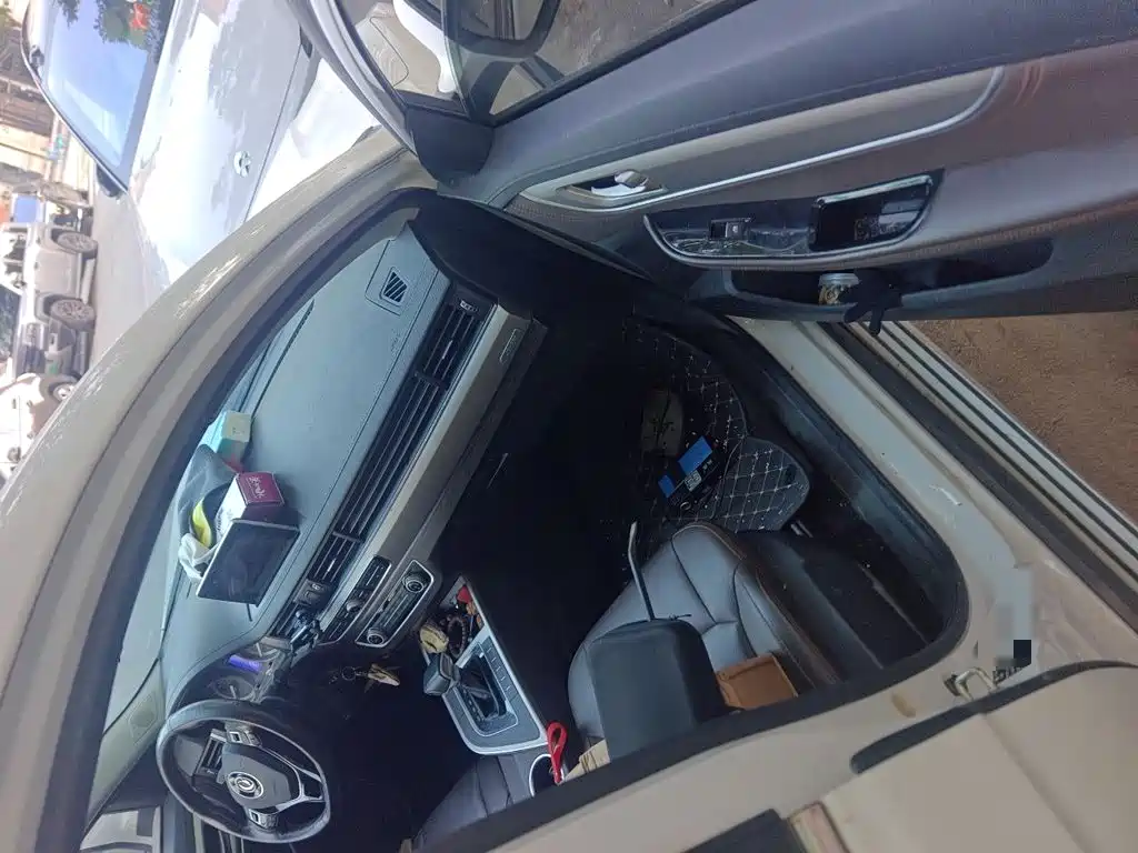 Dongfeng Fengxing Jingyi X5 2017 2017 1.6L CVT Luxury