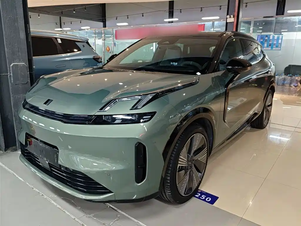 Lynk & Co 08 EM-P 2023 220km 4WD Performance Halo