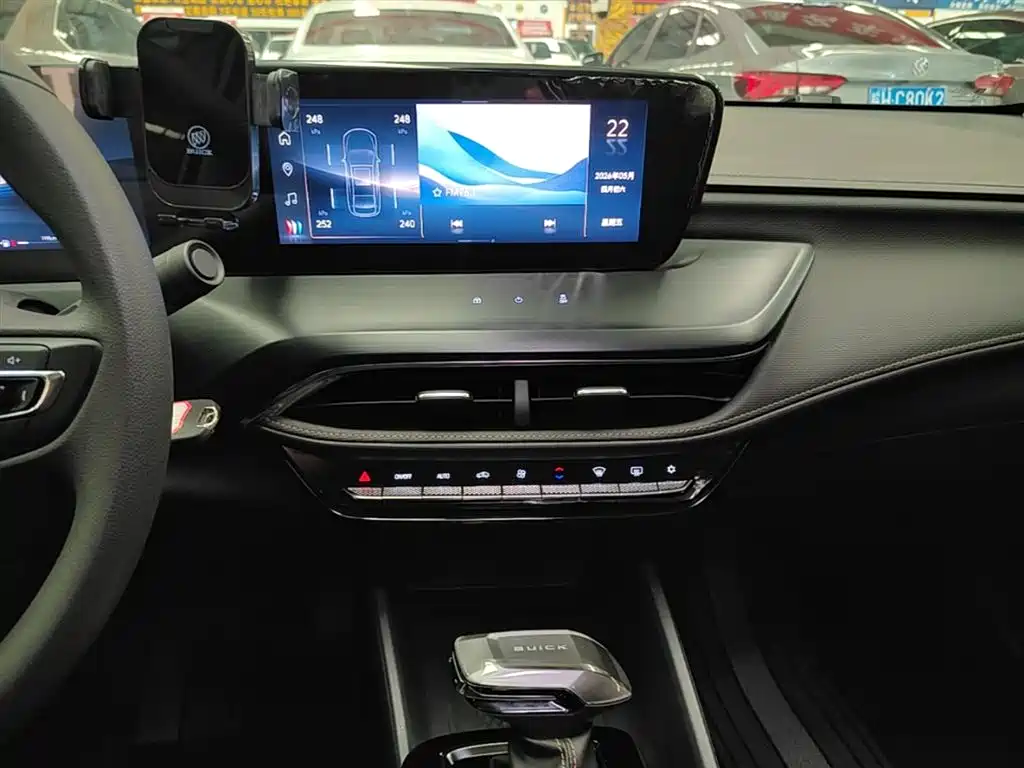 Buick Verano 2023 Pro Joy Edition фото 13