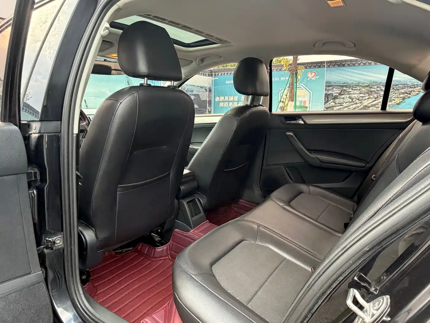 Volkswagen Santana 2015 1.6L Automatic Comfort Edition фото 10