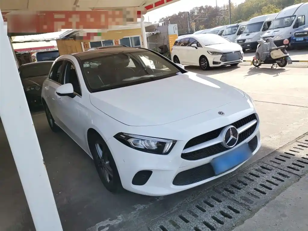 Mercedes-Benz A-Class (Import) 2019 A 200 Dynamic Version фото 20