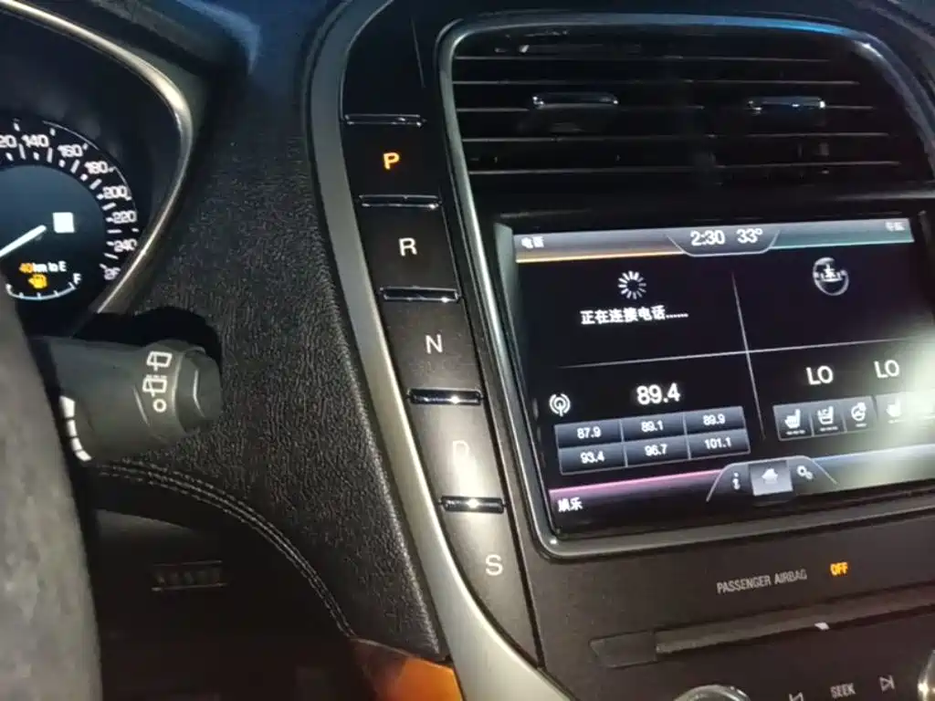 Фото 14 - Lincoln MKX