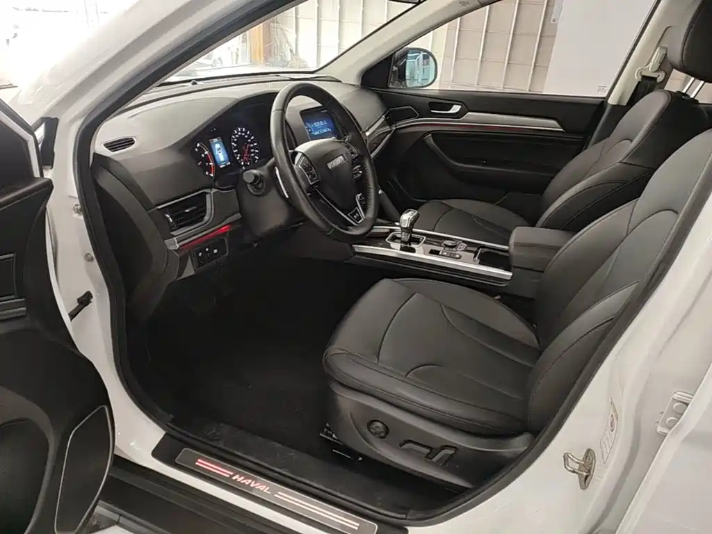 Photo 16 - Haval H6