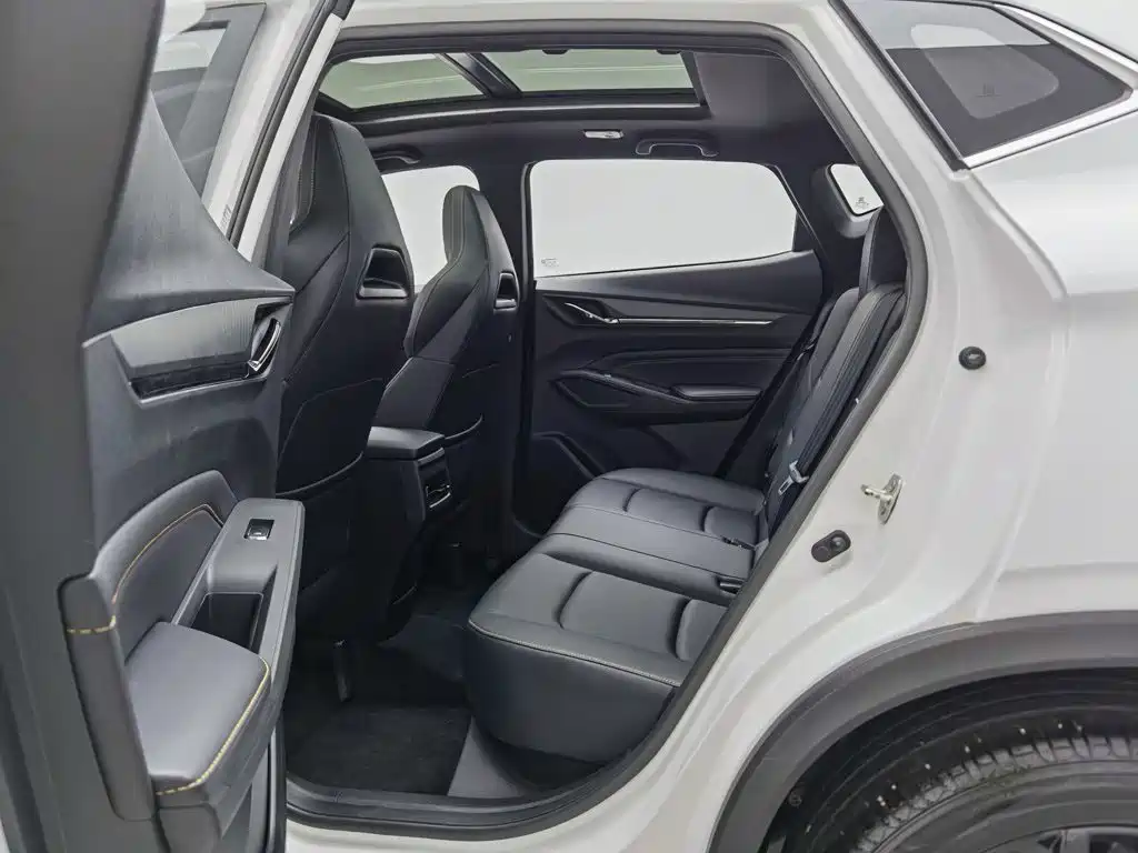 Changan Oshan X5 PLUS 2024 2023 Facelift 1.5T DCT Pioneer