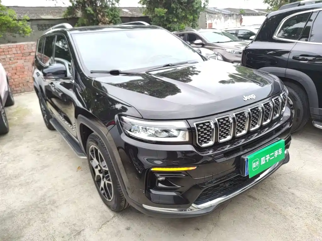 JEEP GRAND COMMANDER