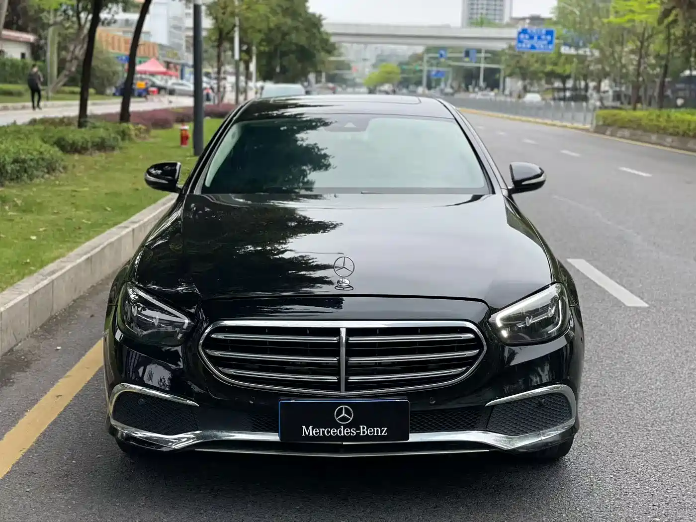 Mercedes-Benz E-Class 2016 E 200 L Sport Type фото 2
