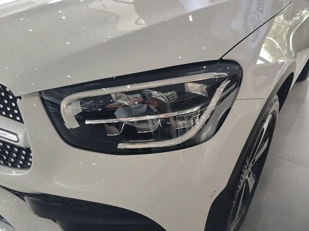 Фото 24 - Mercedes-Benz GLC