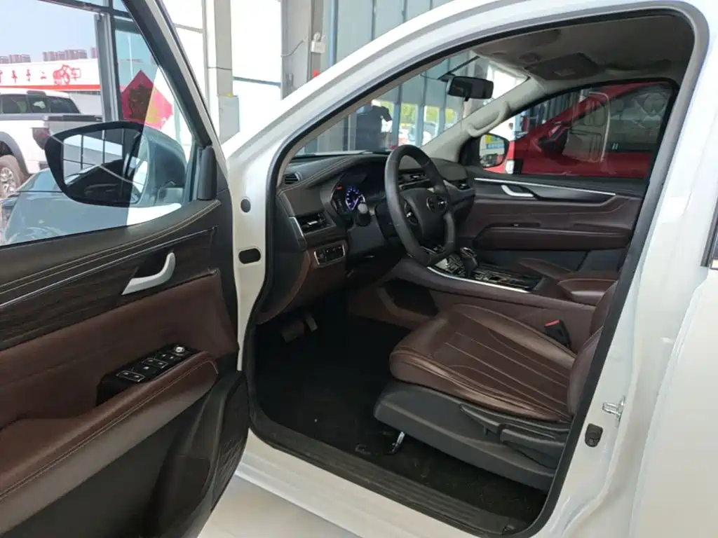 Фото 16 - Dongfeng Rich 7
