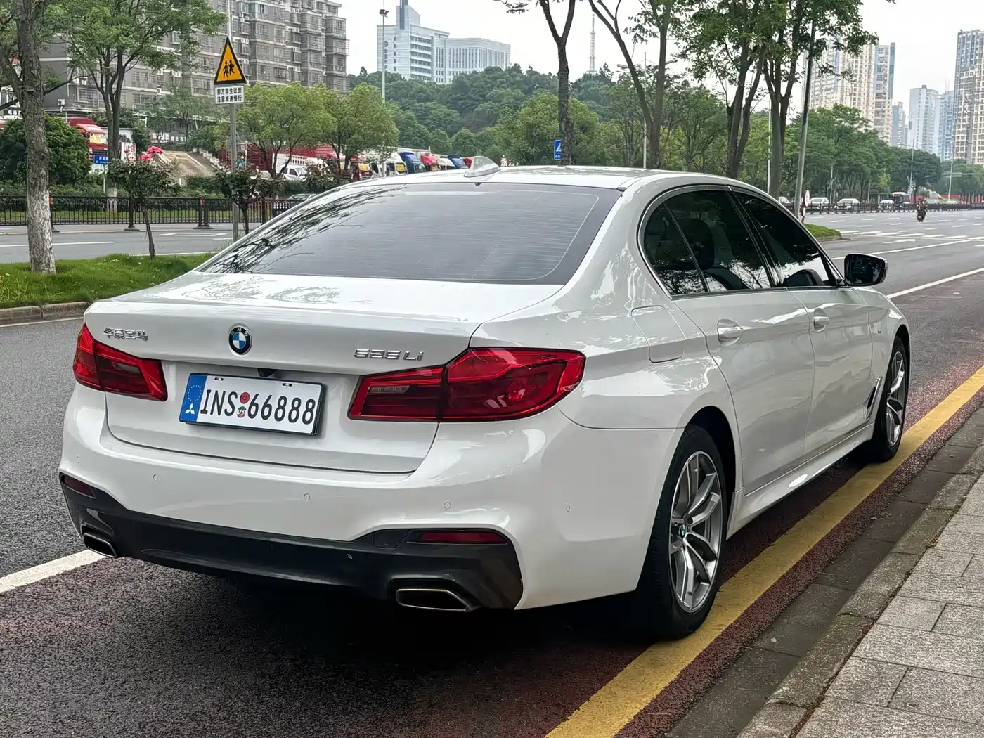 BMW 5 Series 2020 525Li M Sport Package фото 5