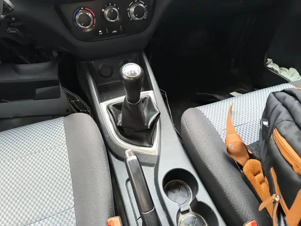 Changan Kaicheng Ono S 2023 2021 Model 1.5L Ono S Smart Edition Dual AC Passenger Vehicle JL473QG