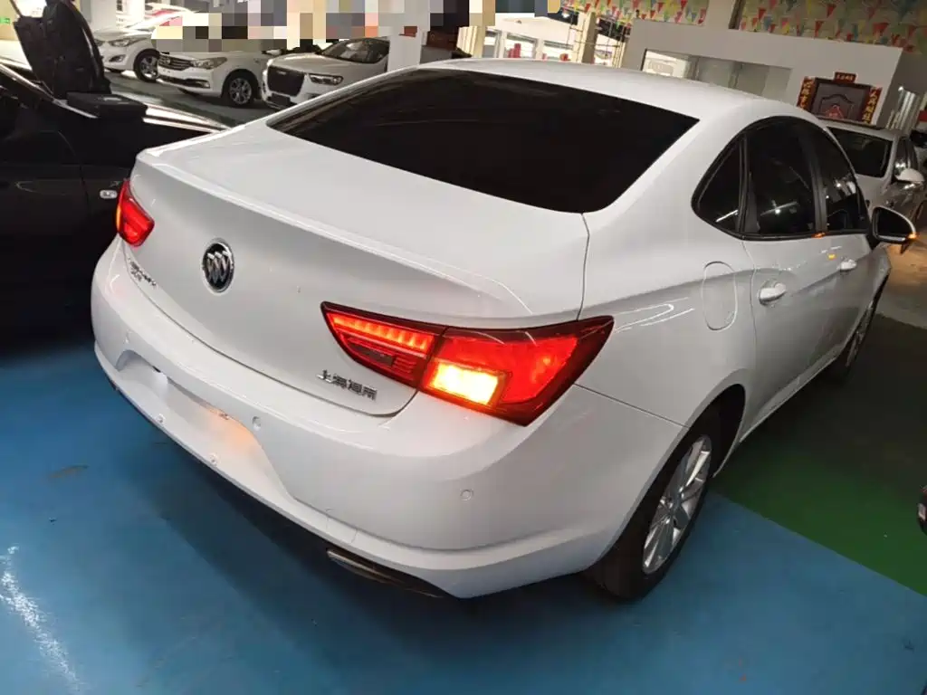 Buick Verano 2015 2015 Sedan 20T Dual-clutch Leading