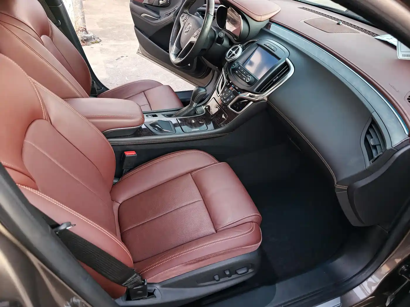 Фото 9 - Buick LaCrosse