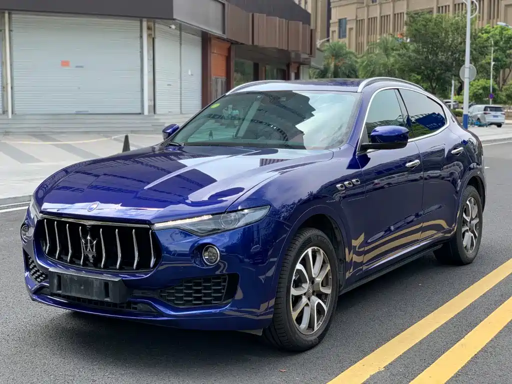 Фото 1 - Maserati Levante