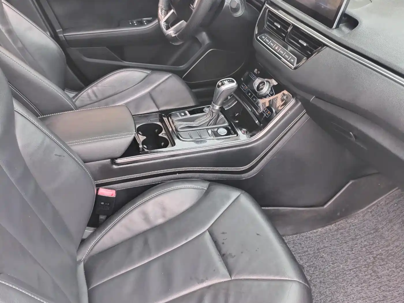 Hongqi H5 2019 30TD Style Edition фото 10