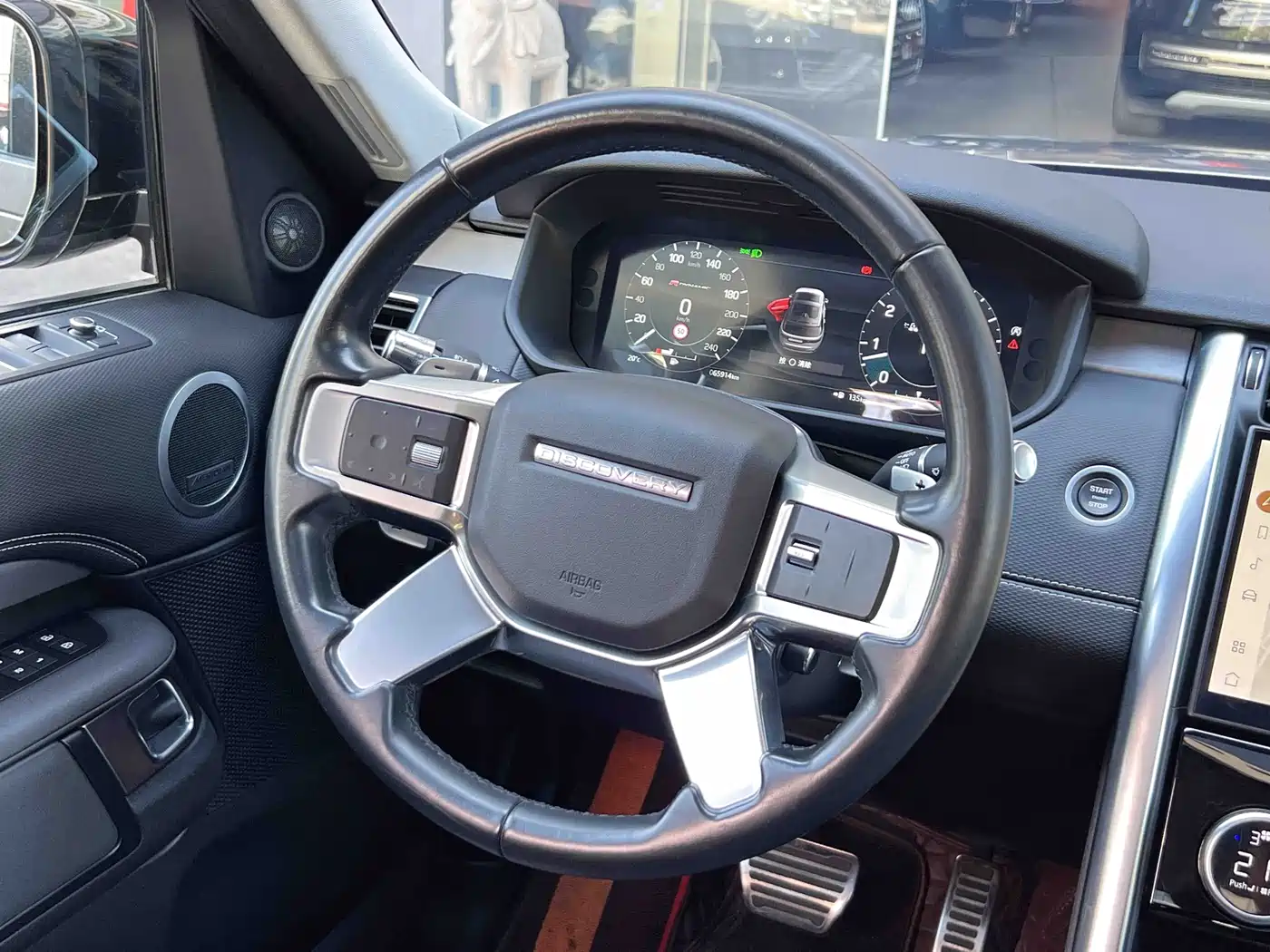 Land Rover Discovery 2021 360PS R-Dynamic SE фото 11