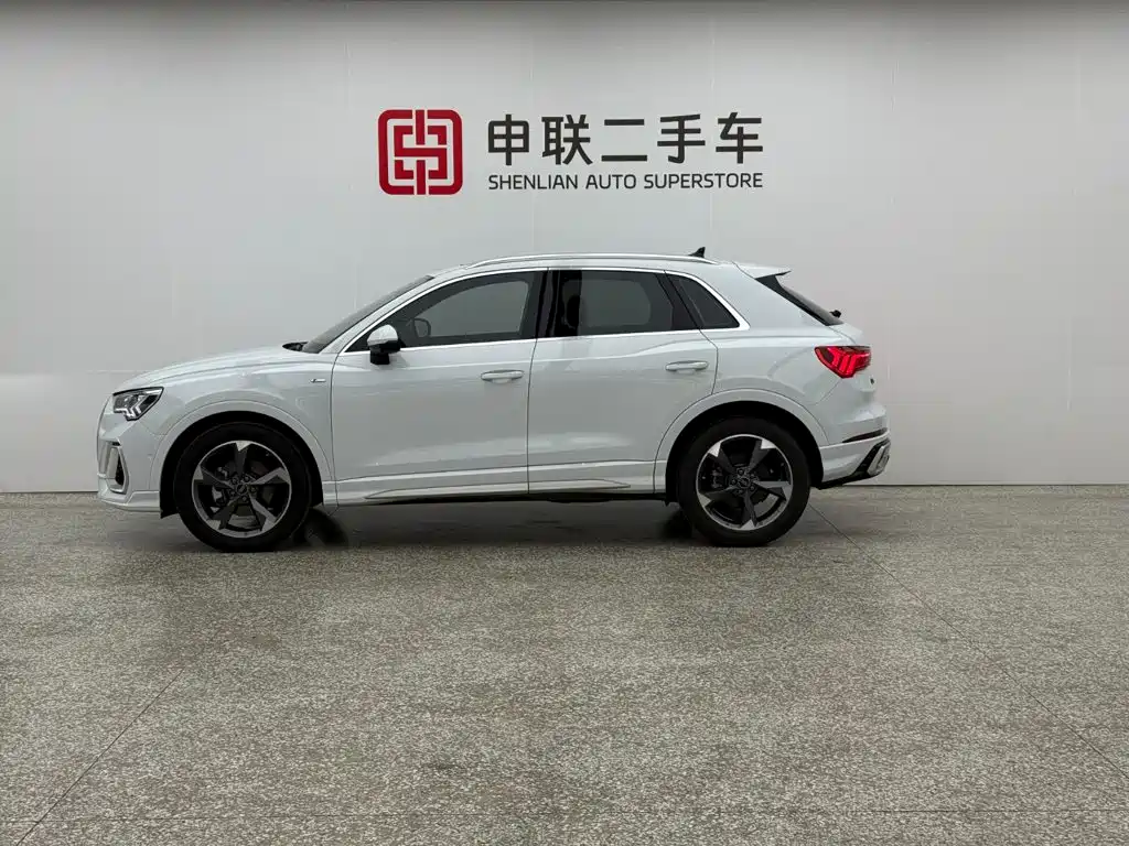 Фото 3 - Audi Q3