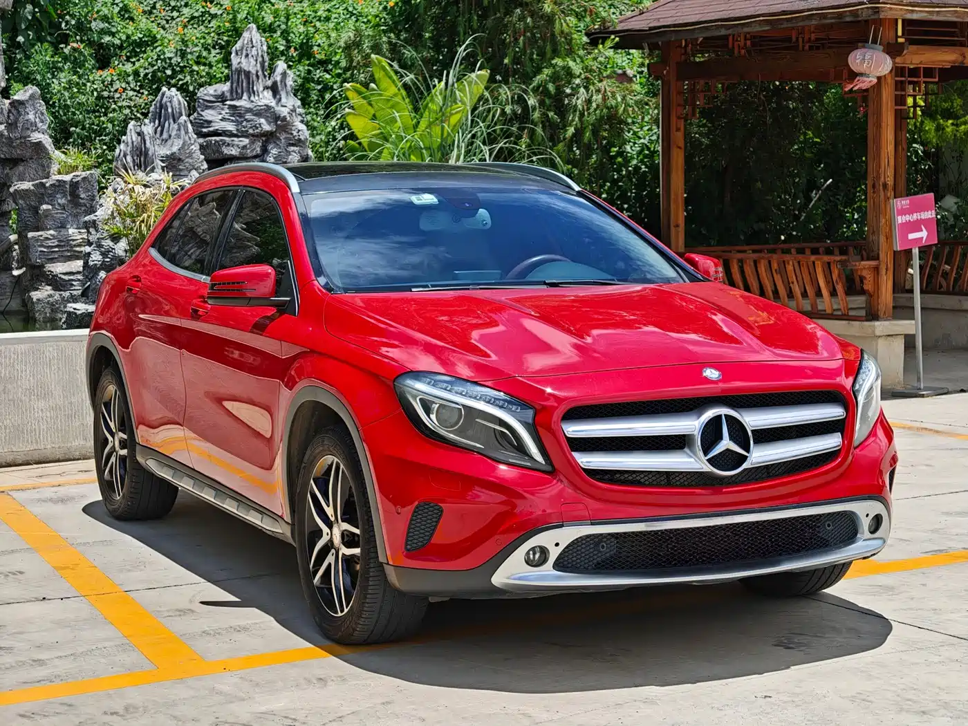 Mercedes-Benz GLA 2015 2015 GLA 200 Fashion
