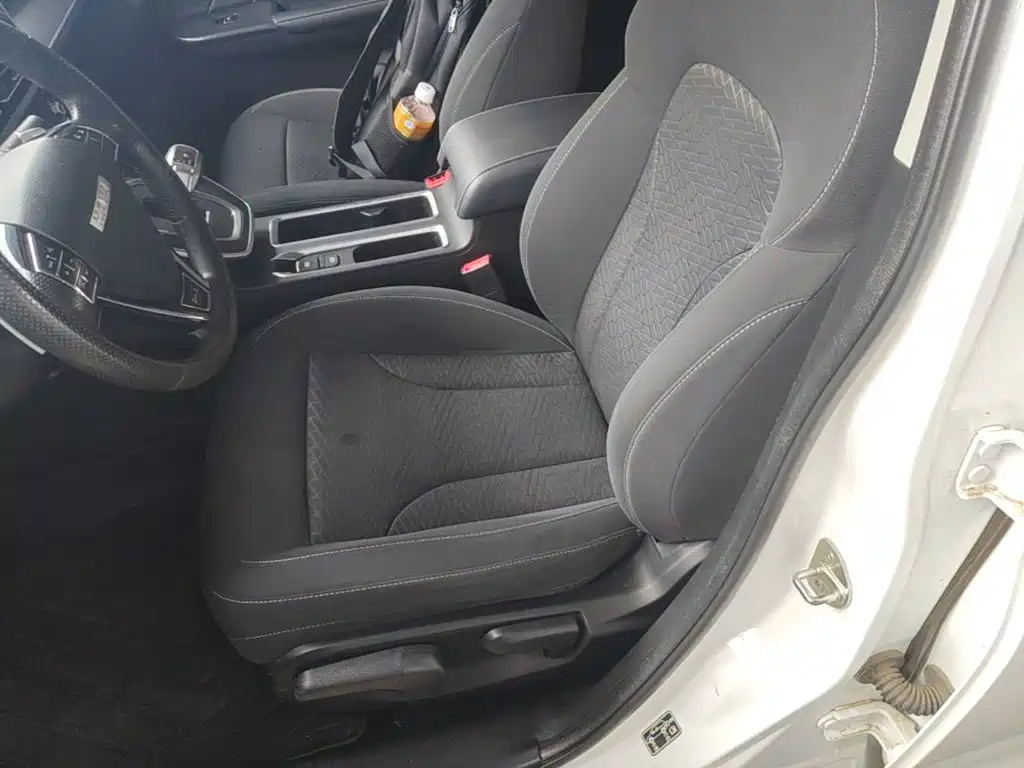 Фото 15 - Haval M6