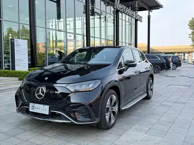 Mercedes-Benz EQE SUV